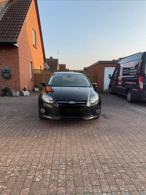Gebraucht Ford Focus 2014 Schwarz Kombi