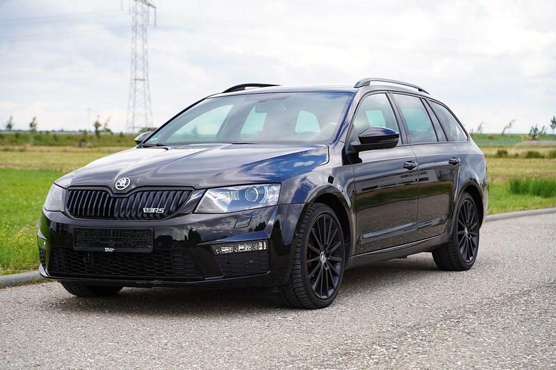 Schwarz Gebraucht 2013 Skoda Octavia RS Kombi | 11.690 € (Guter Preis) - Bild 1/4