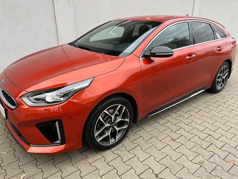Orange Gebraucht 2019 Kia ProCeed GT-Line Limousine | 17.950 € (Guter Preis) - Bild 1/4