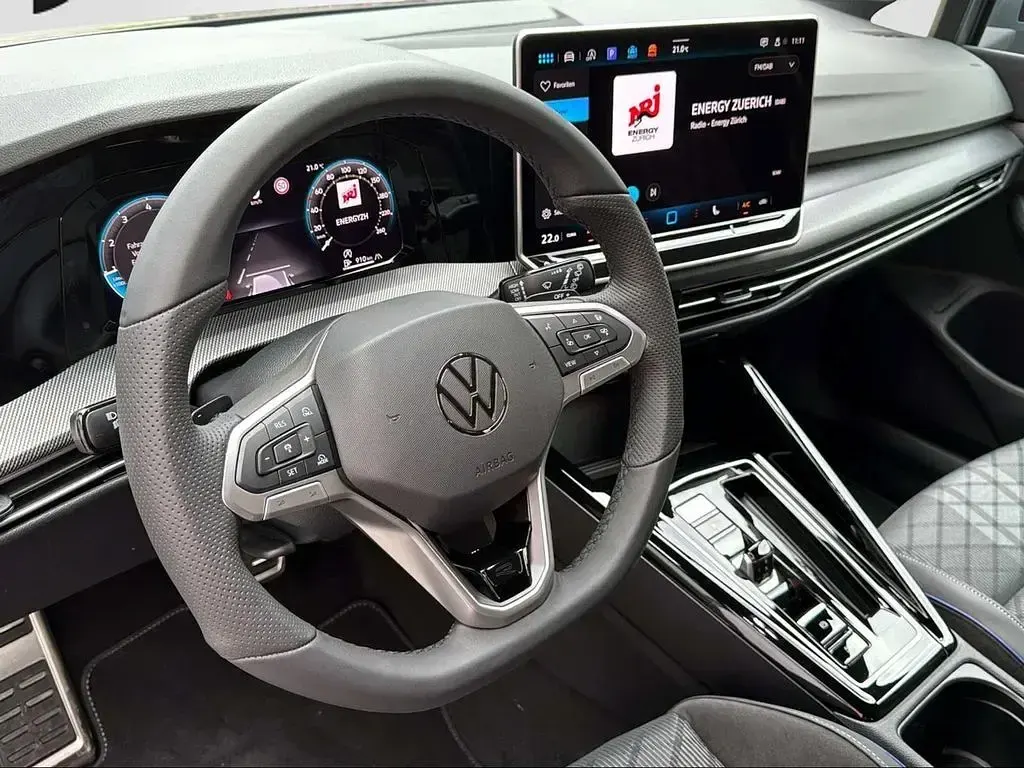 Neu VW Golf VIII R-line 150 PS (110 kW) 2026 Delfingrau Kombi