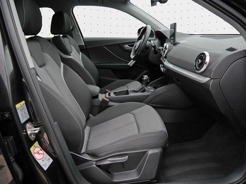 Gebraucht Audi Q2 Advanced Plus 150 PS (110 kW) 2025 Mythosschwarz metallic SUV