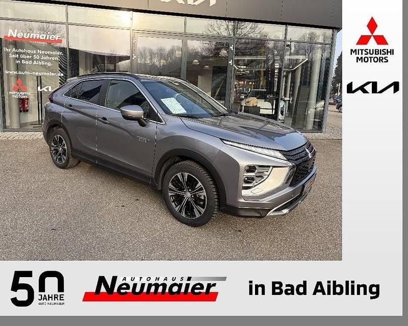 Gebraucht Mitsubishi Eclipse Cross Plus 188 PS (138 kW) 2022 Platinumgrau SUV
