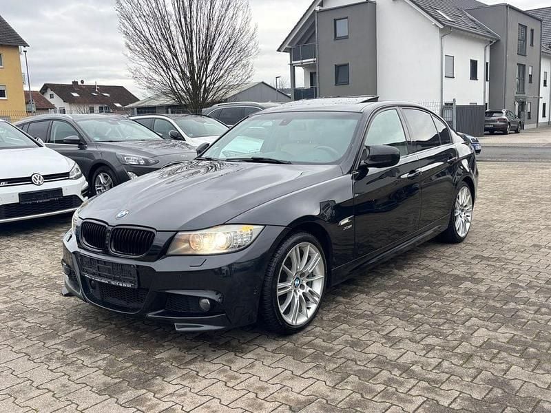 Schwarz Gebraucht 2011 BMW 330 M Sport Limousine | 7.990 € (Guter Preis) - Bild 1/4