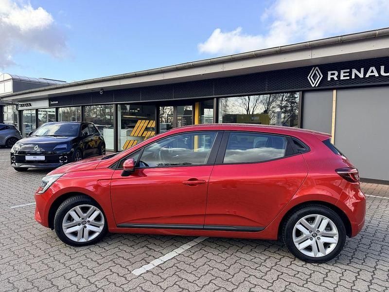 Gebraucht Renault Clio V Zen 90 PS (66 kW) 2023 Rot Limousine