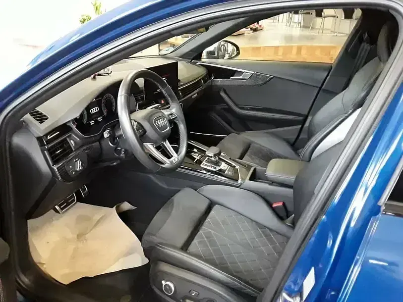 Gebraucht Audi S4 Ambiente 341 PS (250 kW) 2024 Individuallackierungen audi exclusive acariblau Kombi