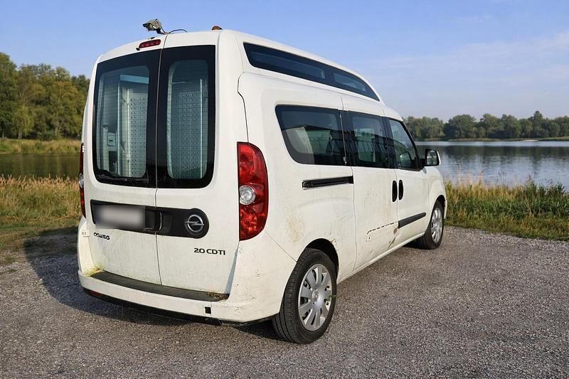 Gebraucht Opel Combo 135 PS (99 kW) 2016 Weiß Van / Kleinbus