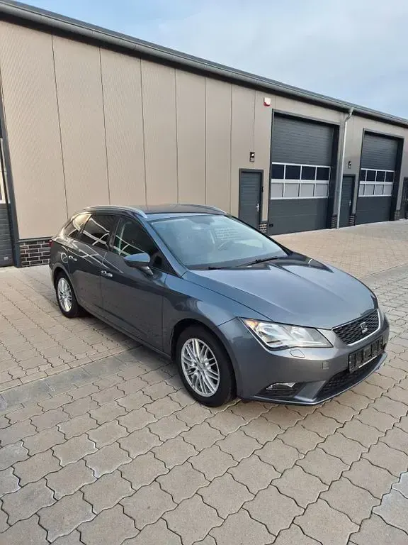 Gebraucht Seat Leon ST Style 150 PS (110 kW) 2014 Grau Kombi
