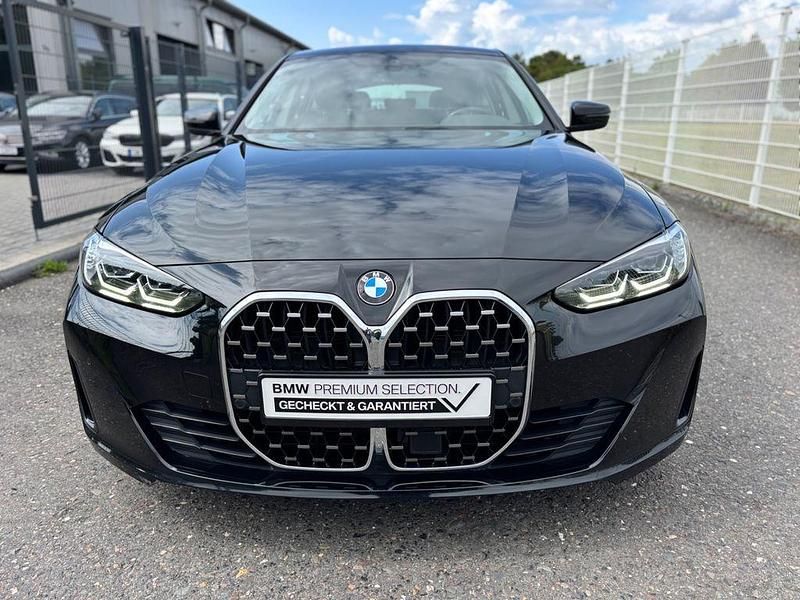 Schwarz ii/bonnet fluid black Gebraucht 2022 BMW 420 Gran Coupé Performance Coupé | 26.900 € - Bild 1/4