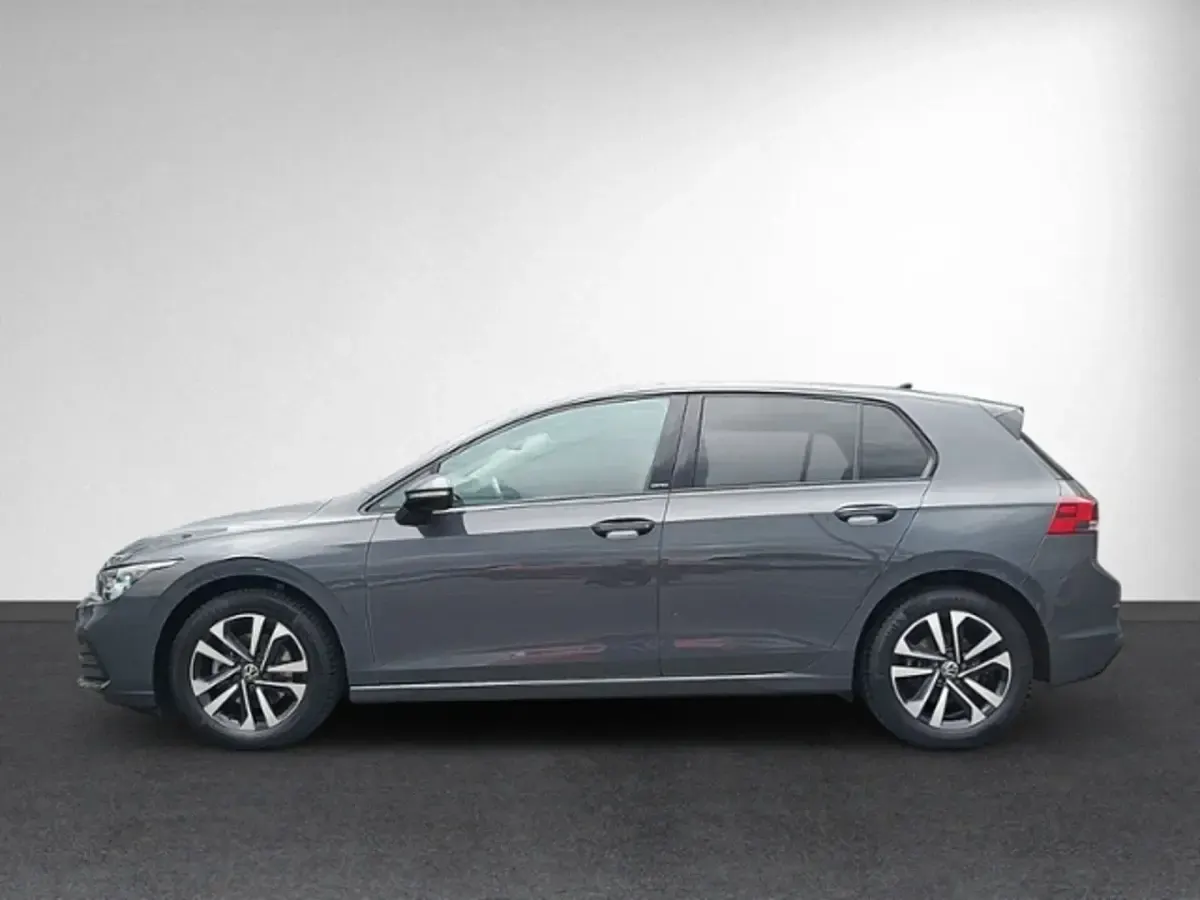 Gebraucht VW Golf VII United 150 PS (110 kW) 2021 Kleinwagen