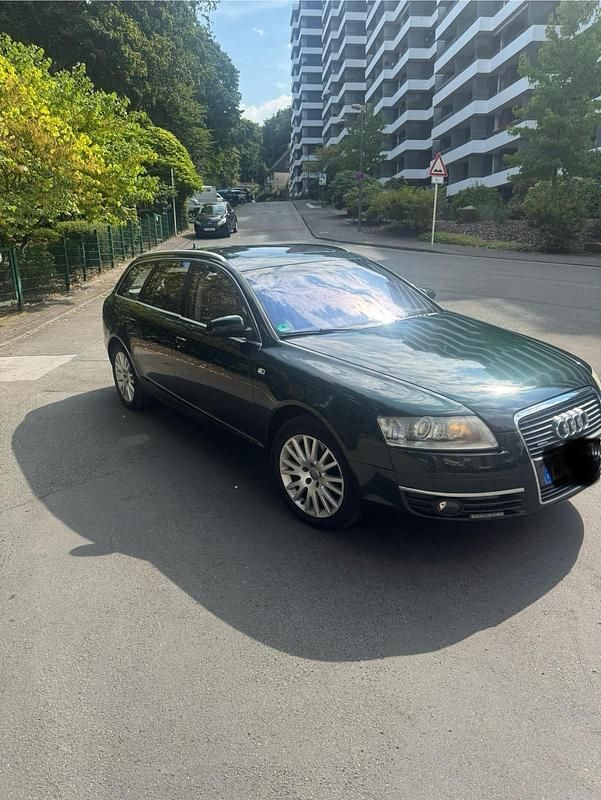 Grün Gebraucht 2006 Audi A6 Kombi | 6.000 € - Bild 1/4
