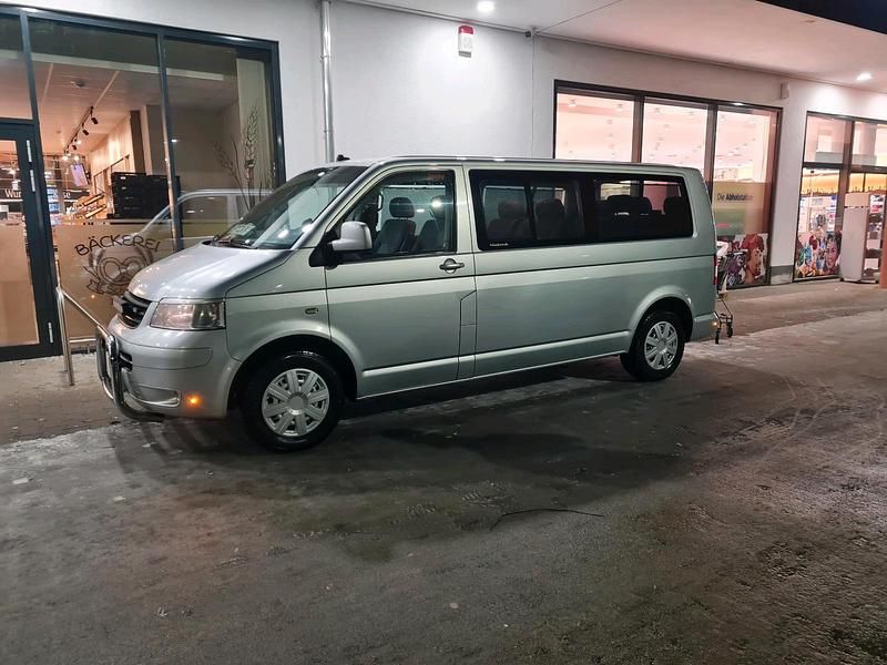 Gebraucht VW T5 131 PS (96 kW) 2005 Silber Van