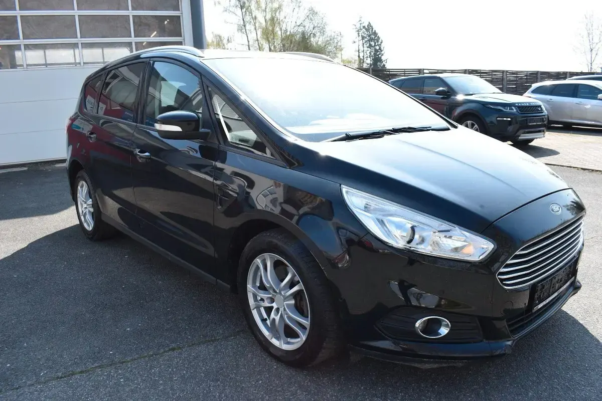 Gebraucht Ford S-MAX Trend 150 PS (110 kW) 2019 Schwarz Van / Kleinbus