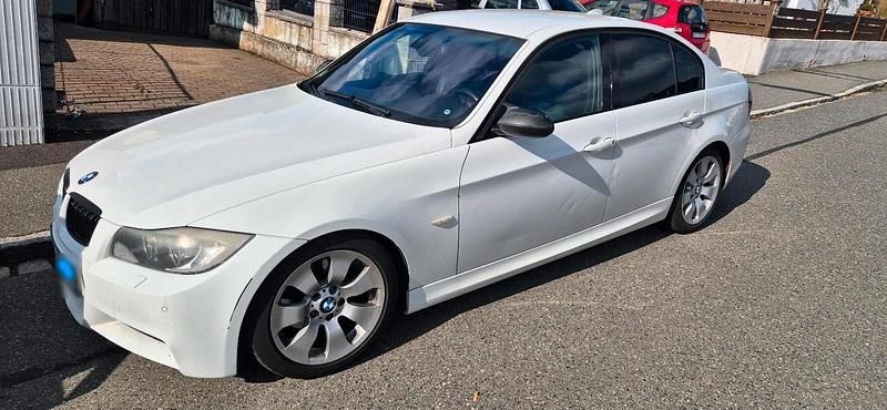 Gebraucht BMW 320 M Sport 177 PS (130 kW) 2007 Weiß Limousine