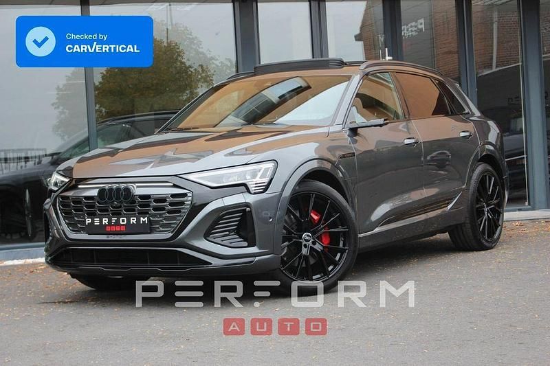 Grau Gebraucht 2023 Audi Q8 e-tron S-Line SUV | 53.000 € (Guter Preis) - Bild 1/4