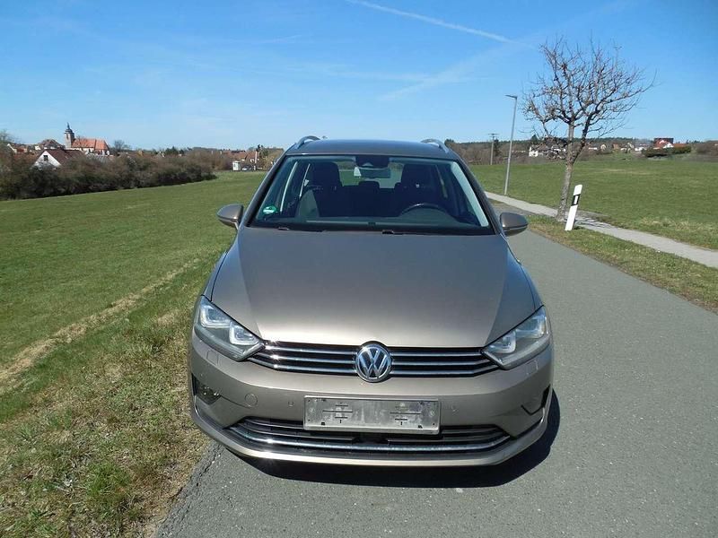Gebraucht VW Golf VII Highline 150 PS (110 kW) 2014 Bronze Kombi