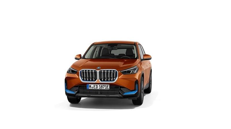 Gebraucht 2025 BMW iX1 SUV | 37.640 € - Bild 1/3