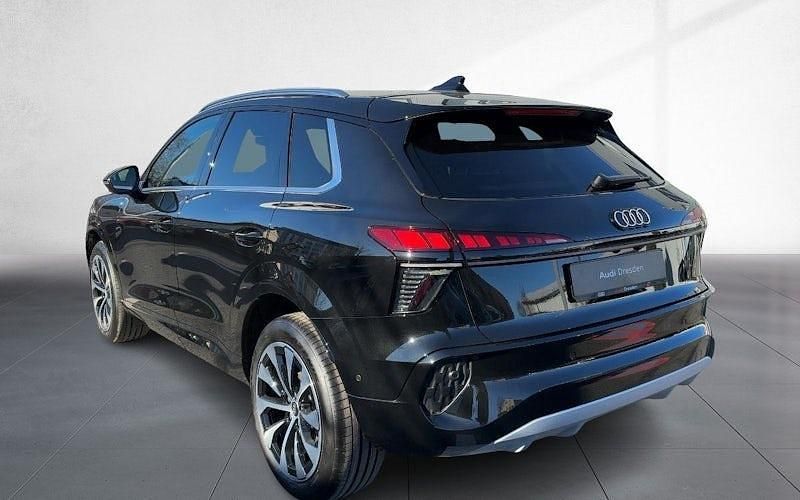 Neu Audi Q3 Ambiente 150 PS (110 kW) 2026 Schwarz SUV