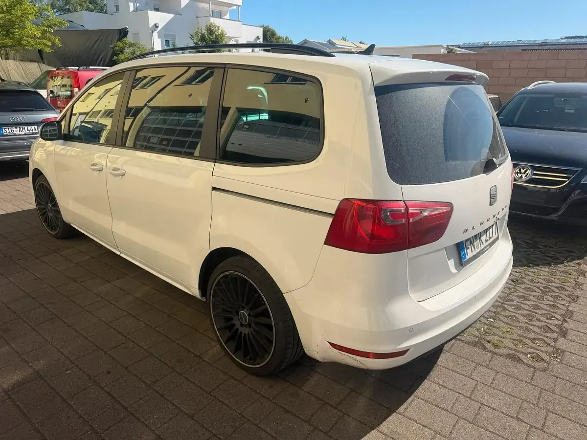 Gebraucht Seat Alhambra 170 PS (125 kW) 2011 Weiß Van / Kleinbus