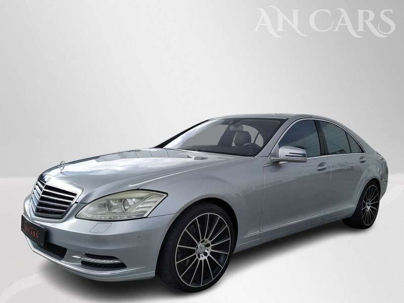 Iridiumsilber metallic Gebraucht 2010 Mercedes S500 AMG Limousine | 15.200 € - Bild 1/4