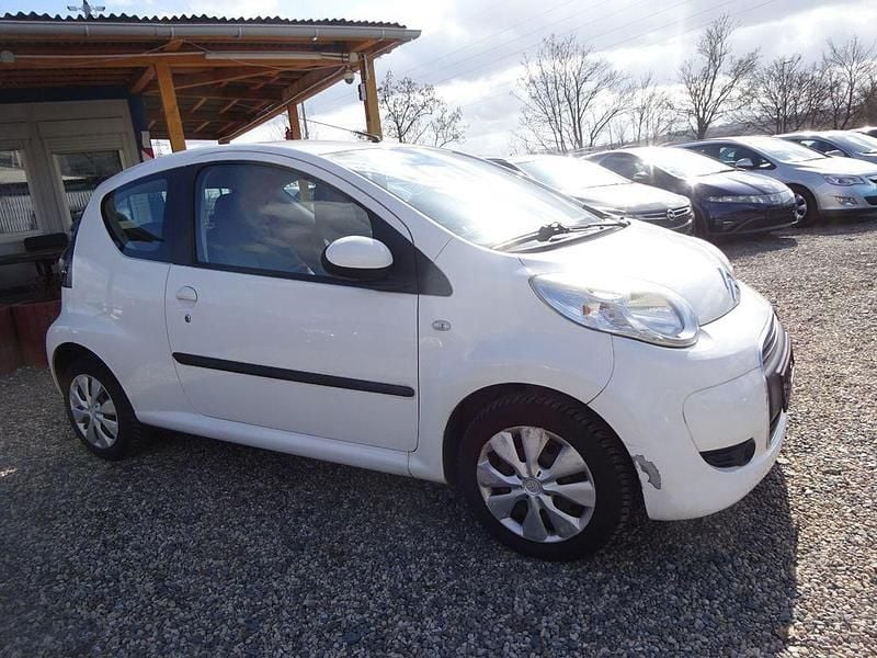 Gebraucht Citroën C1 Style 68 PS (50 kW) 2012 Weiß Kleinwagen