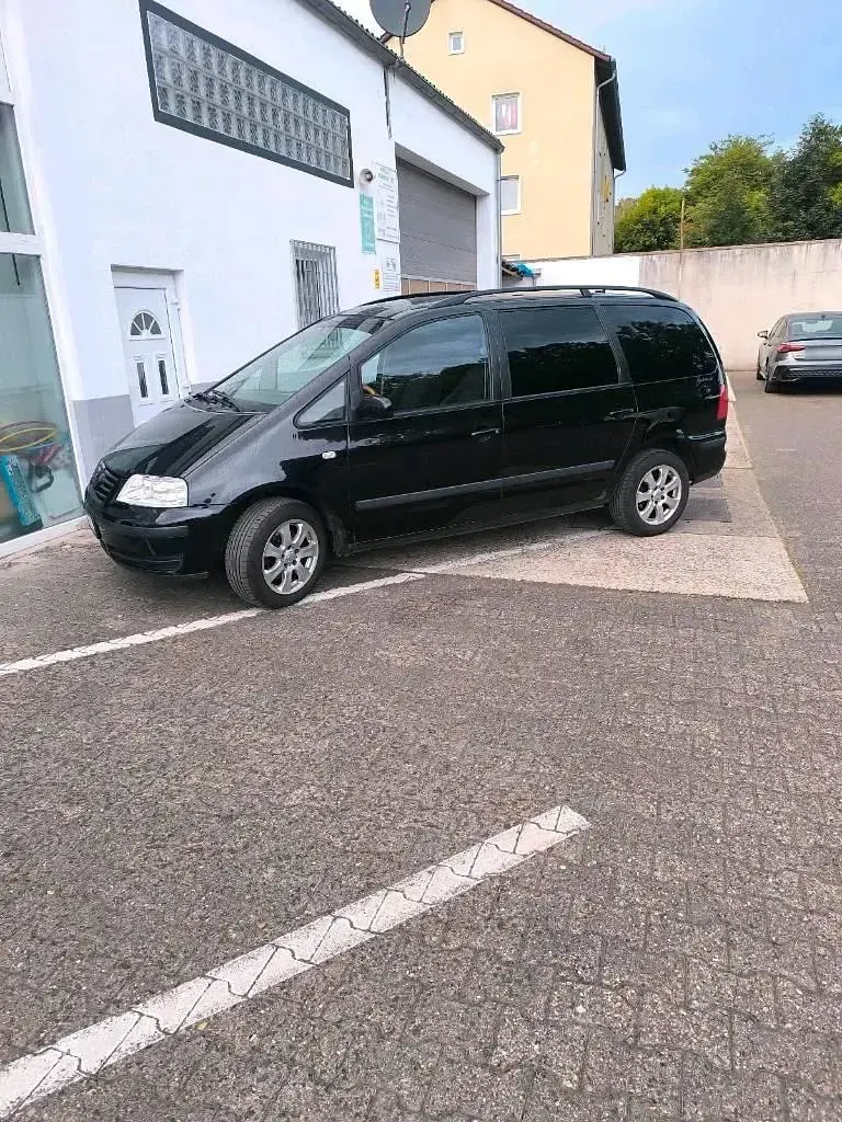 Gebraucht VW Sharan 131 PS (96 kW) 2003 Schwarz Van / Kleinbus