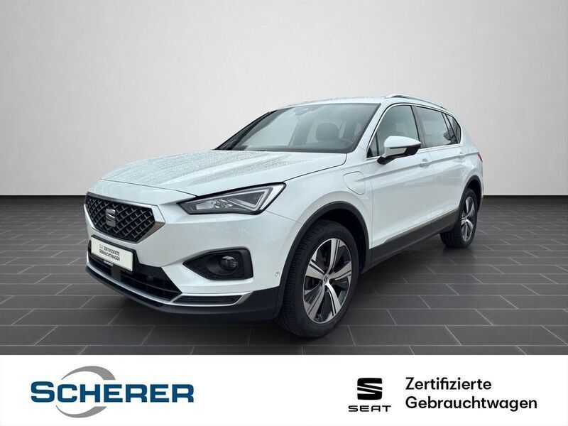Oryx weiss perlmutteffekt Gebraucht 2023 Seat Tarraco Xperience SUV | 32.990 € (Fairer Preis) - Bild 1/4