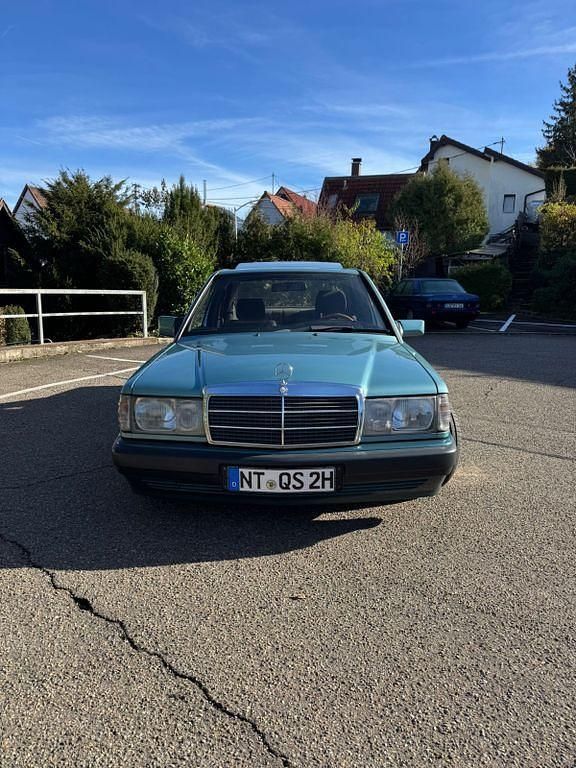 Gebraucht Mercedes 190 122 PS (89 kW) 1991 Grün Limousine