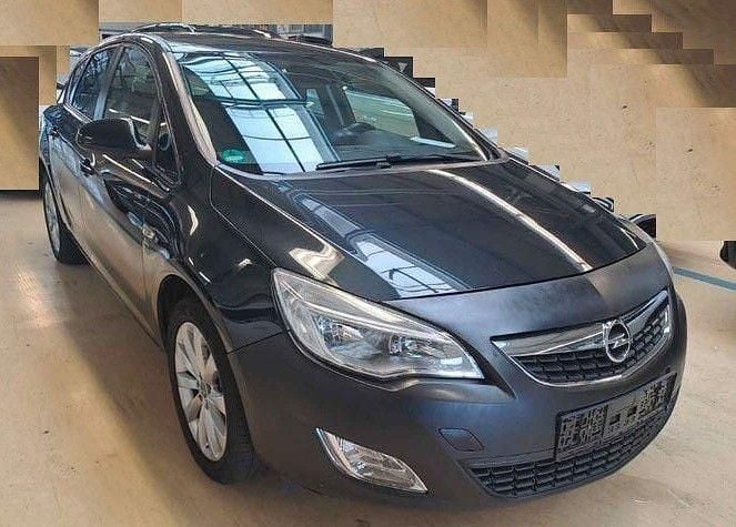 Schwarz Gebraucht 2012 Opel Astra Limousine | 3.900 € (Superpreis) - Bild 1/4