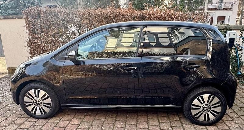 Gebraucht VW e-up! Style 61 kW (83 PS) 2022 Schwarz Kleinwagen