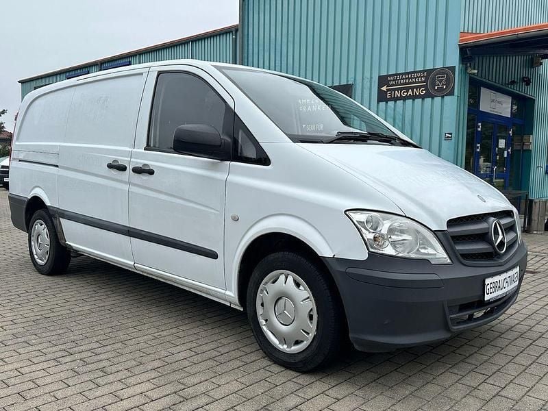 Arktikweiss Gebraucht 2012 Mercedes Vito Van / Kleinbus | 5.790 € (Guter Preis) - Bild 1/4