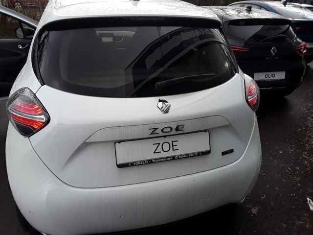 Gebraucht Renault Zoe Iconic 100 kW (136 PS) 2022 Weiß Kleinwagen