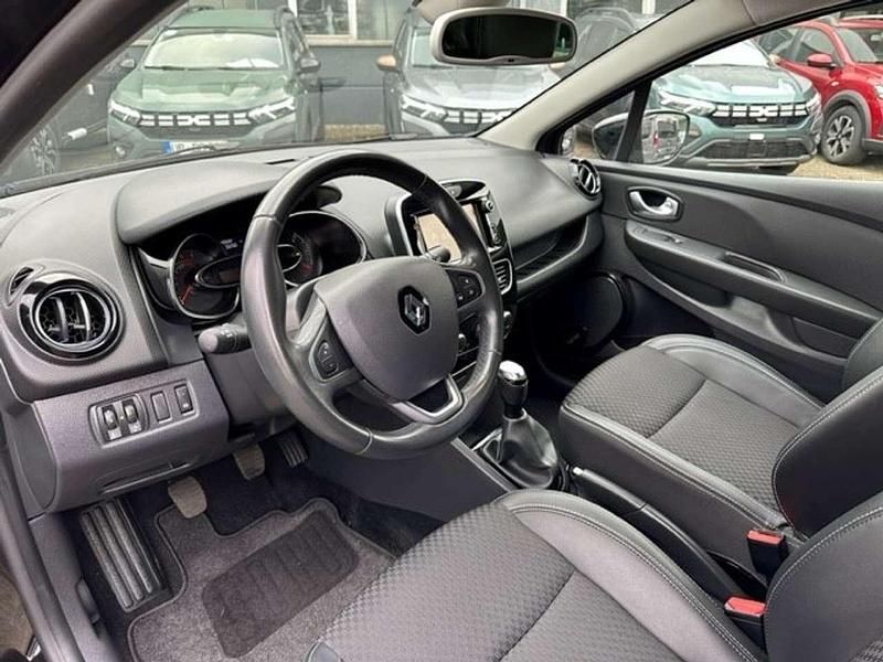 Gebraucht Renault Clio IV Intens 90 PS (66 kW) 2019 Sternenschwarz Kleinwagen