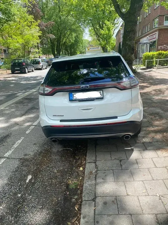 Gebraucht Ford Edge Titanium 209 PS (153 kW) 2018 Weiß SUV