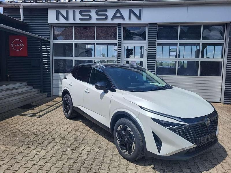 Xkj perl weiß/dach schwarz Neu 2025 Nissan Qashqai N-Connecta SUV | 29.999 € (Guter Preis) - Bild 1/4