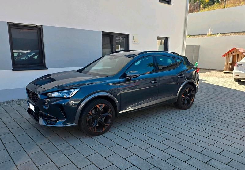 Grau Gebraucht 2022 Cupra Formentor VZ SUV | 29.495 € (Etwas zu teuer) - Bild 1/4