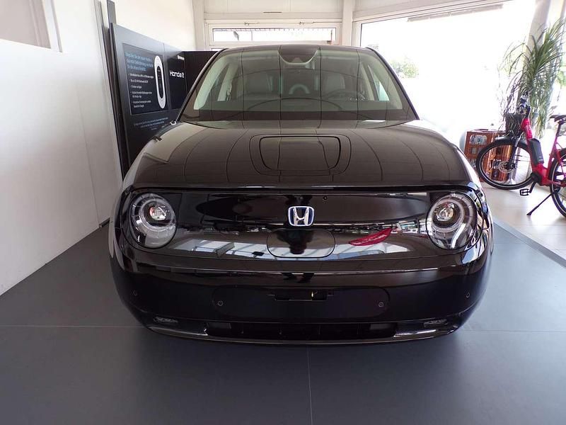 Gebraucht Honda e Advance 113 kW (154 PS) 2024 Crystal black Kleinwagen