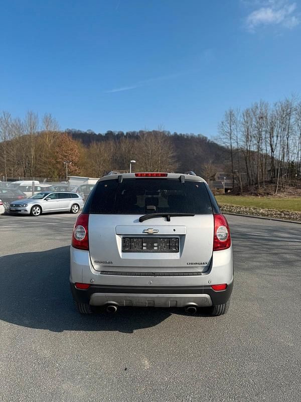 Gebraucht Chevrolet Captiva 183 PS (134 kW) 2012 Grau SUV