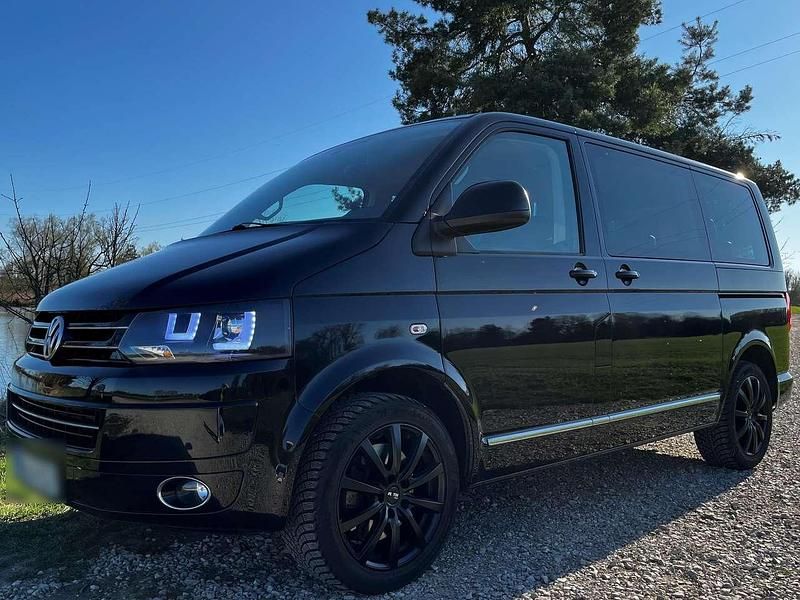 Gebraucht VW Transporter Highline 179 PS (131 kW) 2013 Schwarz Van