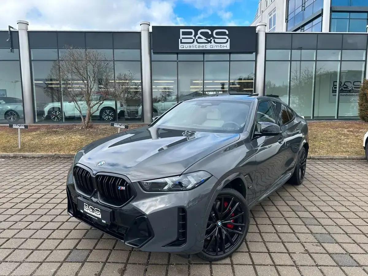Gebraucht BMW X6 M Sport 530 PS (389 kW) 2025 Grau SUV