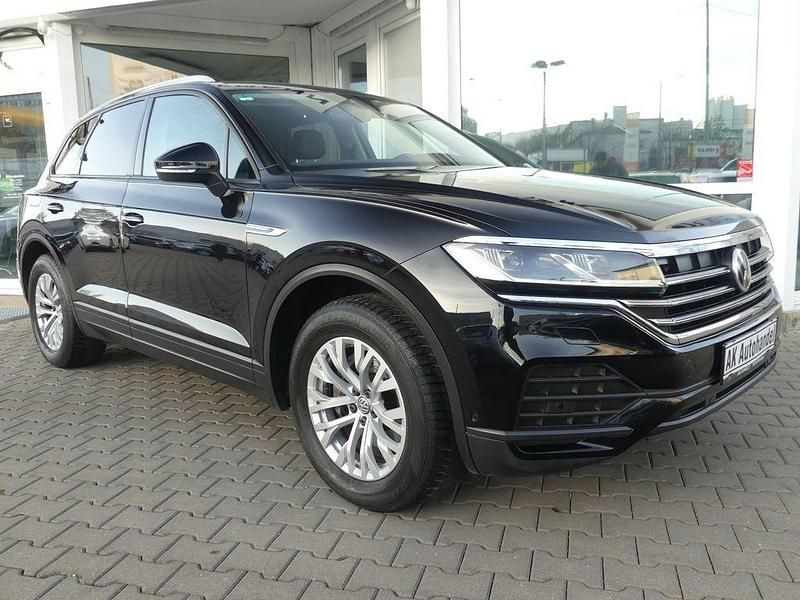 Gebraucht VW Touareg Basis 231 PS (169 kW) 2018 Schwarz SUV