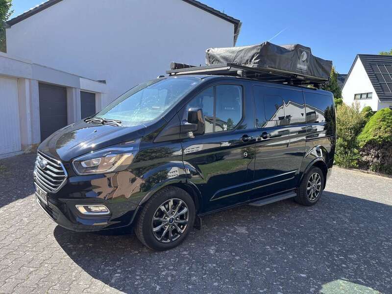 Schwarz Gebraucht 2020 Ford Transit Custom Titanium X Van / Kleinbus | 38.900 € (Fairer Preis) - Bild 1/4