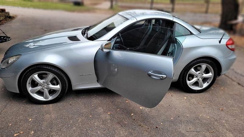 Gebraucht Mercedes SLK200 163 PS (119 kW) 2005 Silber Cabrio