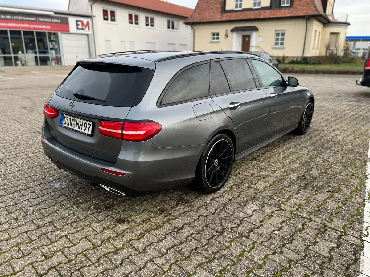 Gebraucht Mercedes E350 AMG 258 PS (189 kW) 2017 Kombi
