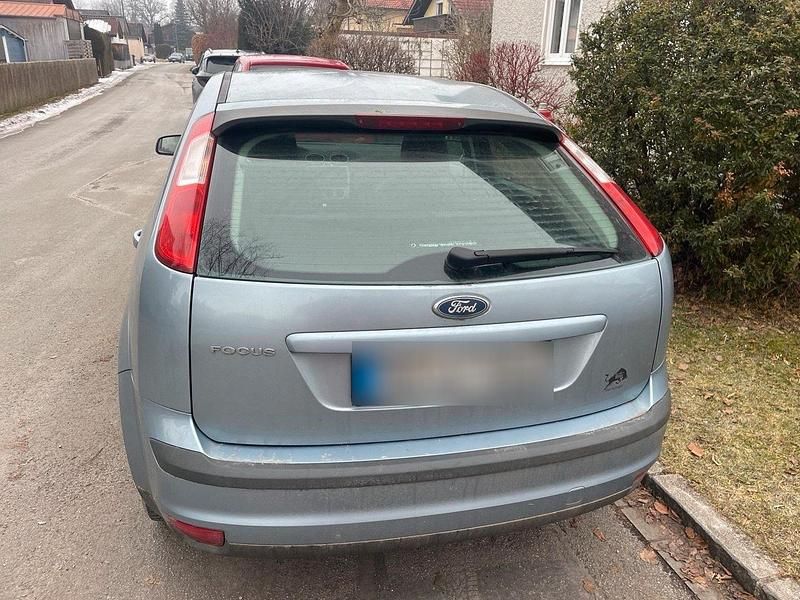 Gebraucht Ford Focus 101 PS (74 kW) 2006 Blau Limousine