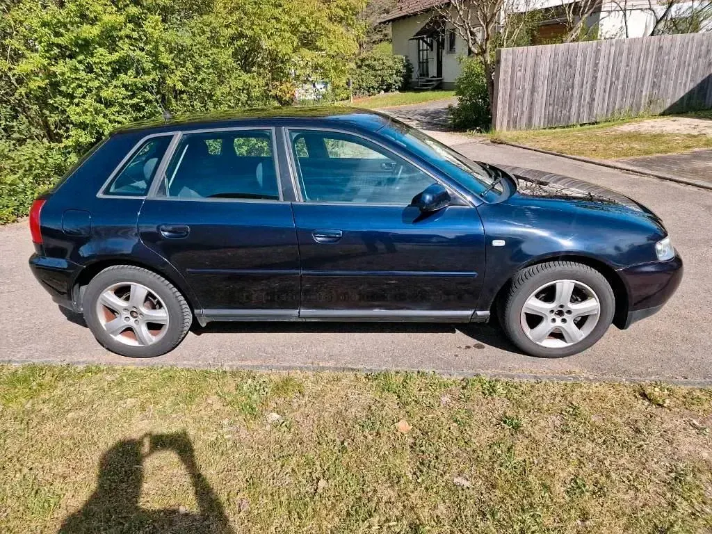 Gebraucht Audi A3 102 PS (75 kW) 2003 Blau Kleinwagen
