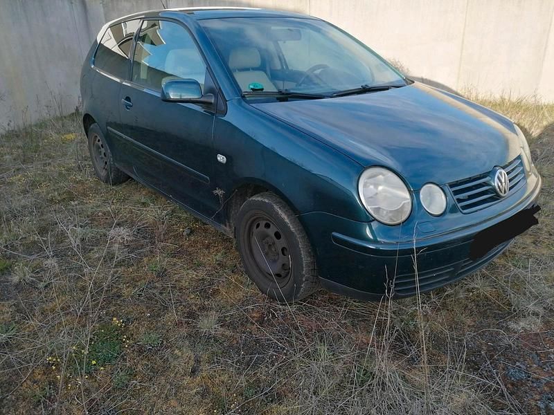 Second-hand VW Polo 54 CP (39 kW) 2003 Verde Hatchback