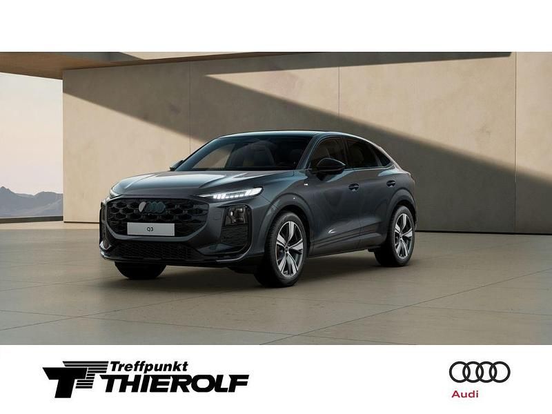 Grau Neu 2025 Audi Q3 Sportback Sport SUV | 55.780 € (Teuer) - Bild 1/4