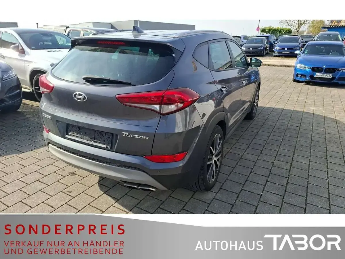 Gebraucht Hyundai Tucson Passion 177 PS (130 kW) 2018 Micron/pepper grey SUV