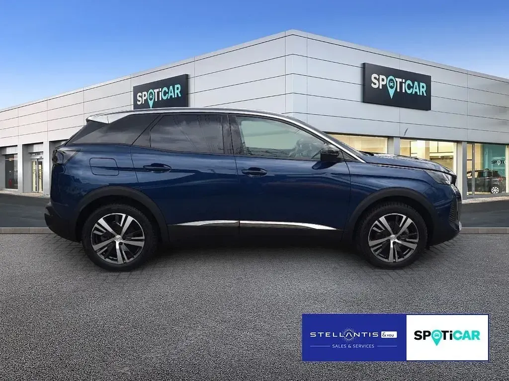 Gebraucht Peugeot 3008 Allure 131 PS (96 kW) 2024 Blau SUV