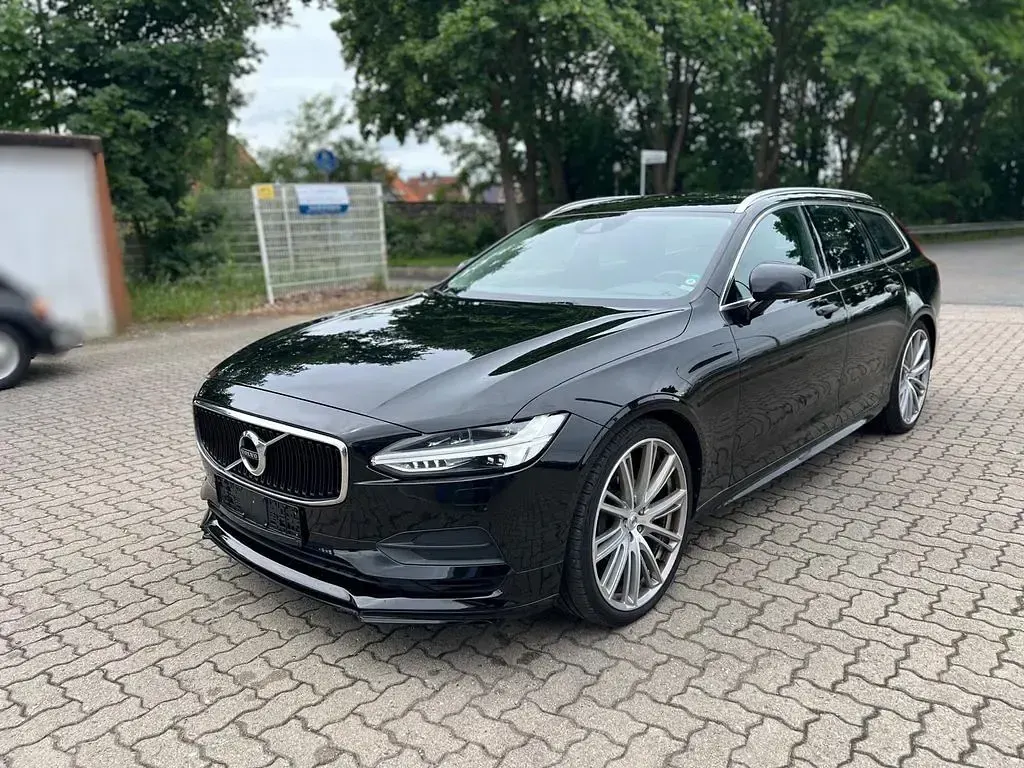 Gebraucht Volvo V90 Business Edition 190 PS (139 kW) 2019 Schwarz Kombi